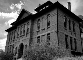 Sejarah Permulaan dan Evolusi Awal Institusi Perpustakaan di Dunia